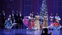 Vở ballet “Kẹp hạt dẻ” trở lại với khán giả