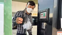 Kiểm tra bất ngờ, phát hiện cây xăng “có hàng nhưng không bán”