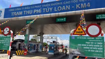 Nhiều tài xế quay đầu xe vì chưa đủ điều kiện "vượt trạm"