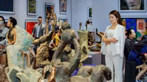 “Ego – Người", triển lãm lạ và độc đáo của họa sĩ Ngô Xuân Bính