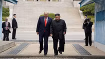 Nghi án Mỹ "tịch thu" thư ông Kim gửi cựu Tổng thống Trump