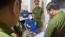 Khởi tố đối tượng “chạy án” vụ buôn lậu ô tô từ Lào