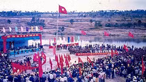 Những người ở lại Yaly