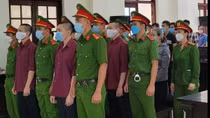 Ngày thứ hai xử vụ "Tịnh thất bồng lai", bị cáo Lê Tùng Vân lại cáo vắng