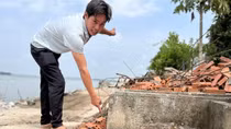 Cần làm rõ bờ kè trăm tỷ ở Đồng Tháp bị hư hỏng