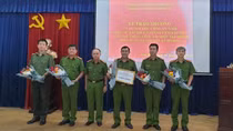 Khen thưởng các đơn vị khám phá nhanh 2 vụ án giết người