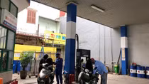 Thủ tướng yêu cầu đảm bảo nguồn cung xăng dầu trong nước