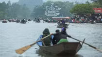 Hà Nội mở lại rạp chiếu phim và đón khách Chùa Hương