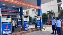 Kiểm tra, giám sát toàn bộ hệ thống thương nhân kinh doanh xăng dầu