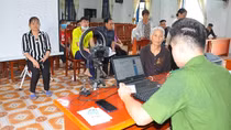 Đẩy nhanh tiến độ cấp CCCD gắn chip và tài khoản định danh điện tử cho người dân