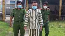 Mượn nhà dân để mở chiếu bạc