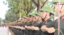 “Vượt nắng thắng mưa, say sưa luyện tập”