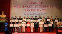 Đề xuất mở rộng đối tượng xét tặng danh hiệu NSƯT, NSND: Quý hồ tinh bất quý hồ đa
