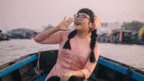 Thị phi bủa vây, sao nhí có đáng trách?