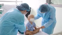 Những em bé được hồi sinh nhờ ghép gan