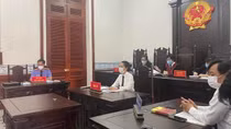 Ghen...thay vợ, chồng đốt xe của tình địch