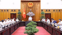 Quyết liệt khắc phục tình trạng thiếu thuốc, vật tư y tế và nhân lực y tế nghỉ việc