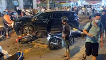 Tài xế “xe điên” tông 10 xe máy đã ra trình diện