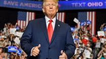 Cựu Tổng thống Mỹ Trump bị kiện vì khai khống tài sản