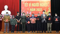 Ấm lòng bệnh nhân nặng và người dân khó khăn