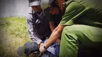 Long An xử lý hàng chục vụ đưa người trốn sang Campuchia làm "việc nhẹ lương cao"
