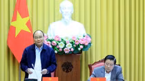 Chủ tịch nước Nguyễn Xuân Phúc làm việc với Tổ Biên tập xây dựng Đề án Nhà nước pháp quyền