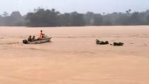 Hòa Bình: 1 người chết, nhiều nhà đổ sập đổ, hư hỏng do mưa lũ