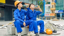 Cách bù nước bù khoáng nhanh chóng khi vận động ra mồ hôi liên tục