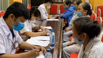 Có 10% trường hợp người bệnh parkinson khởi phát ở độ tuổi dưới 40