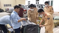 Hơn 1.000 sản phẩm quần áo không rõ nguồn gốc