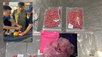 Gã nghiện tàng trữ cả heroin lẫn hồng phiến