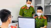 Đếm lùi thời gian bỏ sổ tạm trú, sổ hộ khẩu giấy: Tiên phong đi đầu, cải cách thủ tục hành chính
