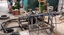 Đột kích cở sở sang chiết gas trái phép giữa khu dân cư