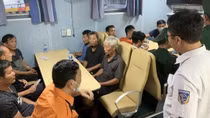 Cứu nạn 10 thuyền viên trôi dạt trên biển Hải Phòng