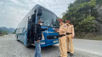 Đảm bảo an toàn giao thông dịp nghỉ lễ nơi cửa ngõ Tây Bắc