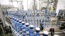 Mỹ cấm nhập khẩu rượu Vodka từ Nga
