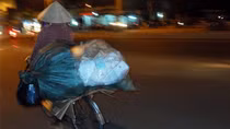 Đồng nát lúc nửa đêm