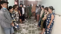 24 con bạc thuê nhà nghỉ để lắc tài xỉu