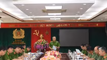 Cho ý kiến về từng trường hợp được đề nghị đặc xá