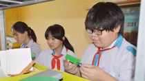 Nhóm học sinh lớp 9 sáng tạo nhà thông minh giá rẻ