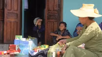Điều bất thường từ nhóm người lạ lên miền núi bán thuốc