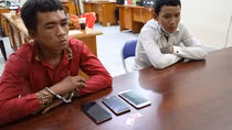 Khởi tố các đối tượng cướp giật điện thoại của cháu bé 8 tuổi