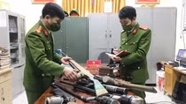Bám bản làng, giữ yên vui cho bà con