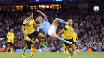 Báo Anh ca ngợi Erling Haaland vì siêu phẩm vào luới Borussia Dortmund