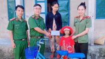 Mô hình "Em nuôi của Đoàn" giúp đỡ nhiều học sinh nghèo vượt khó