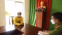 Xài hết lương vào game, sợ mẹ mắng nên hoang báo bị cướp tài sản