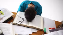 Nam sinh bị điểm 0 do "ngủ quên" được học dự bị đại học