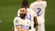 Karim Benzema "lên đồng", Real "kéo sập" Stamford Bridge