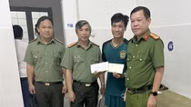 Trung úy Cảnh sát bị thương khi bắt tội phạm ma túy