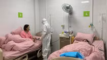 F0 nặng tăng, Hà Nội tập trung nhân lực cho trạm y tế lưu động